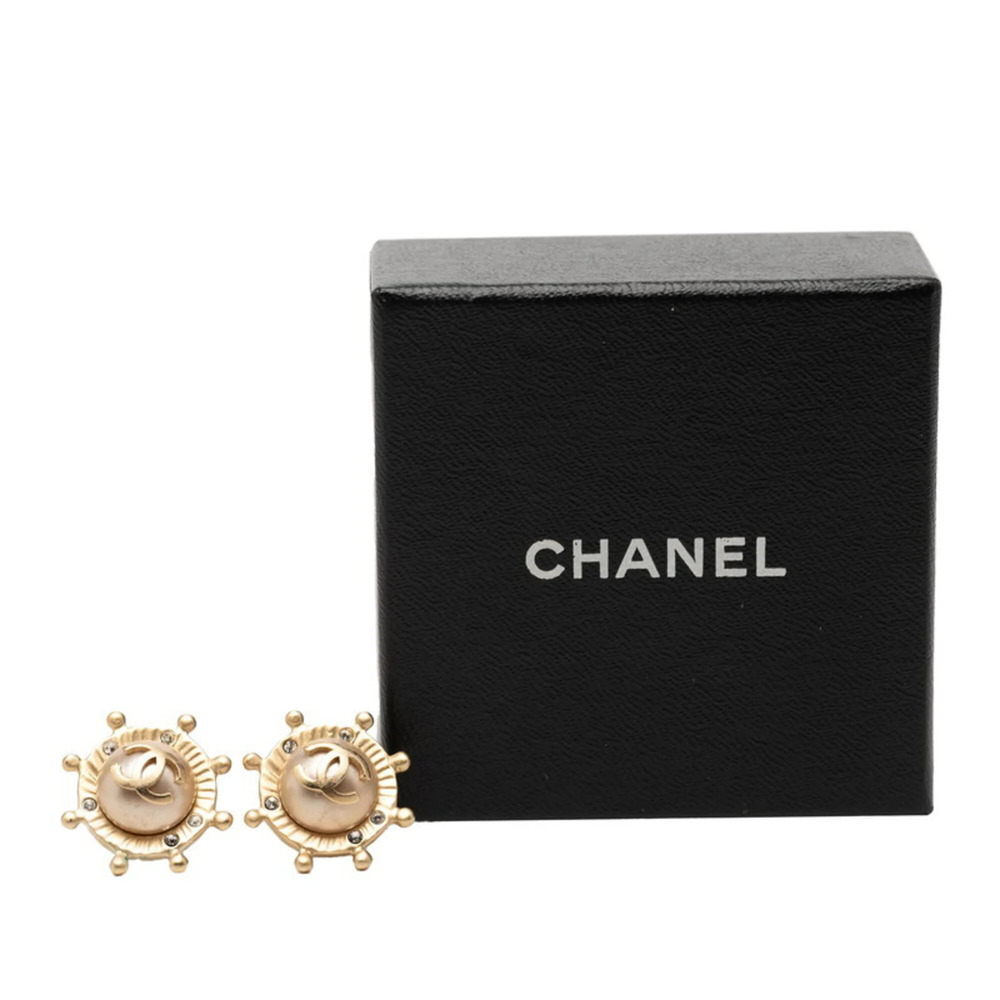 CHANEL Authentic Green Logo Earrings - Picture 6 of 6